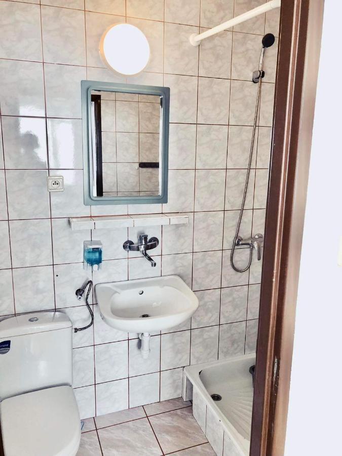 Pokoje Goscinne Galeon W Darlowku Darlowo Bagian luar foto