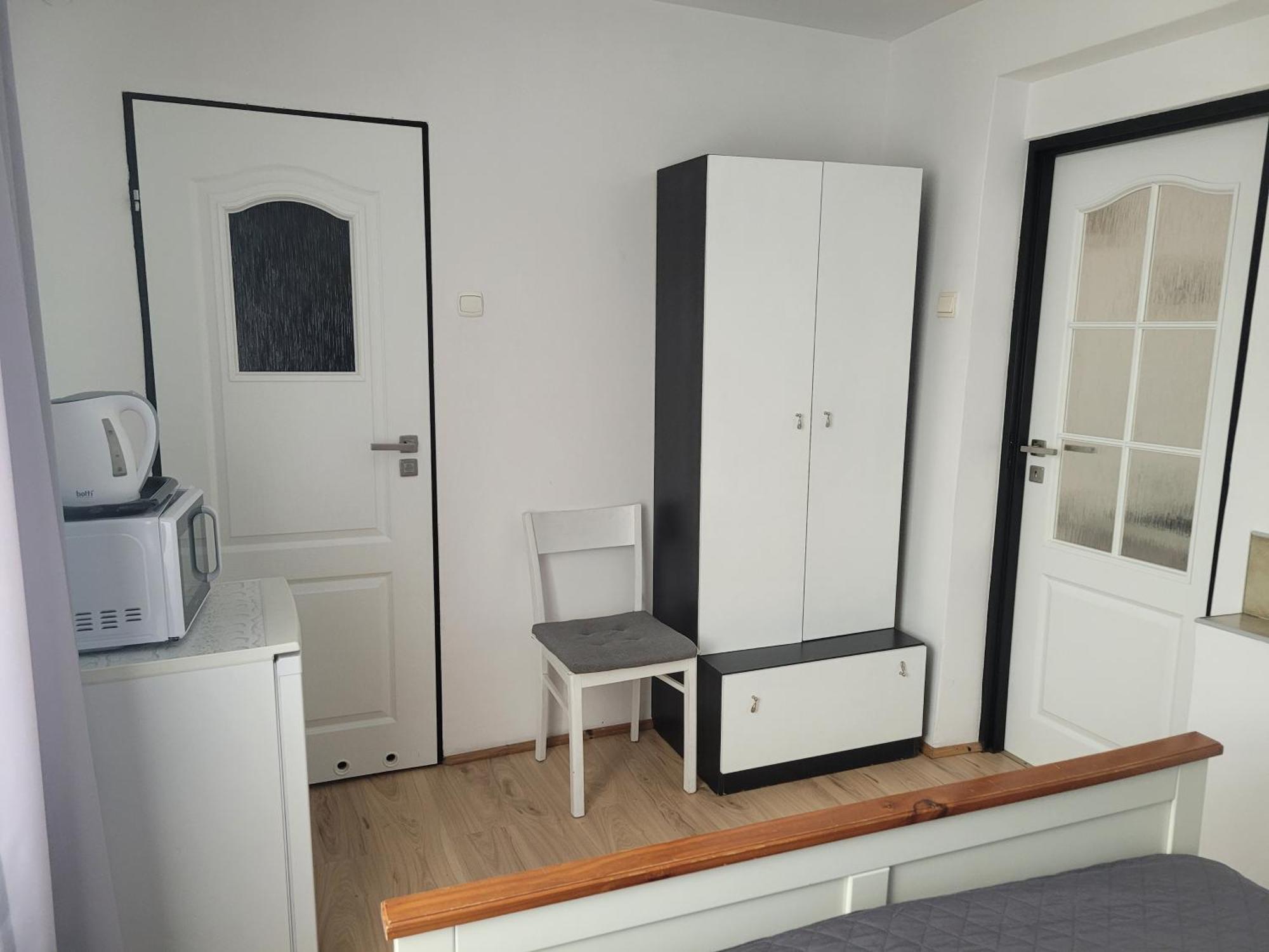 Pokoje Goscinne Galeon W Darlowku Darlowo Bagian luar foto
